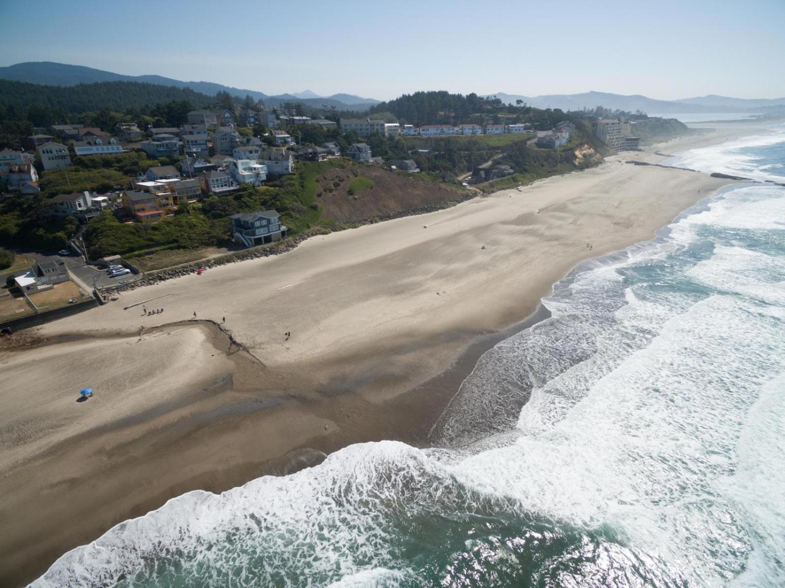 Villa Seaside Escape à Lincoln City Extérieur photo