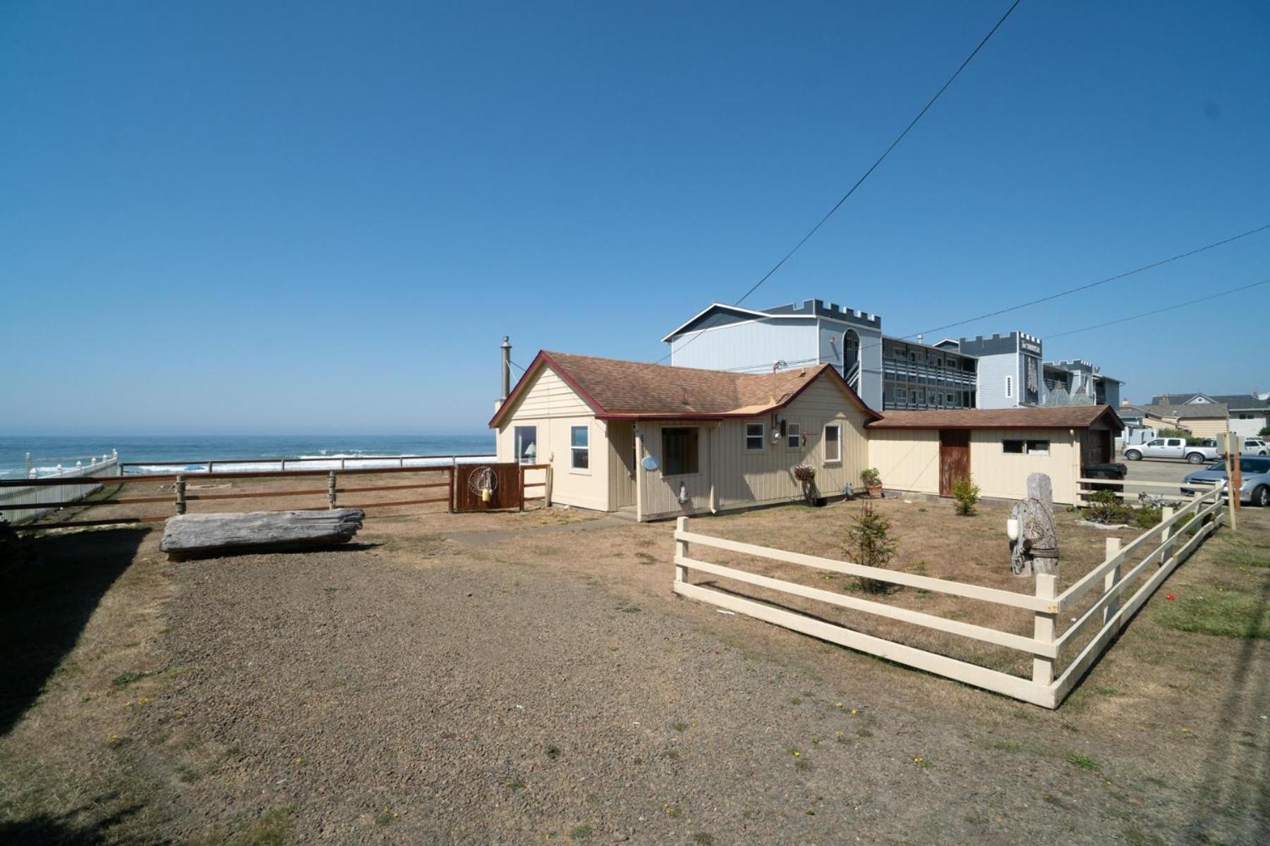 Villa Seaside Escape à Lincoln City Extérieur photo